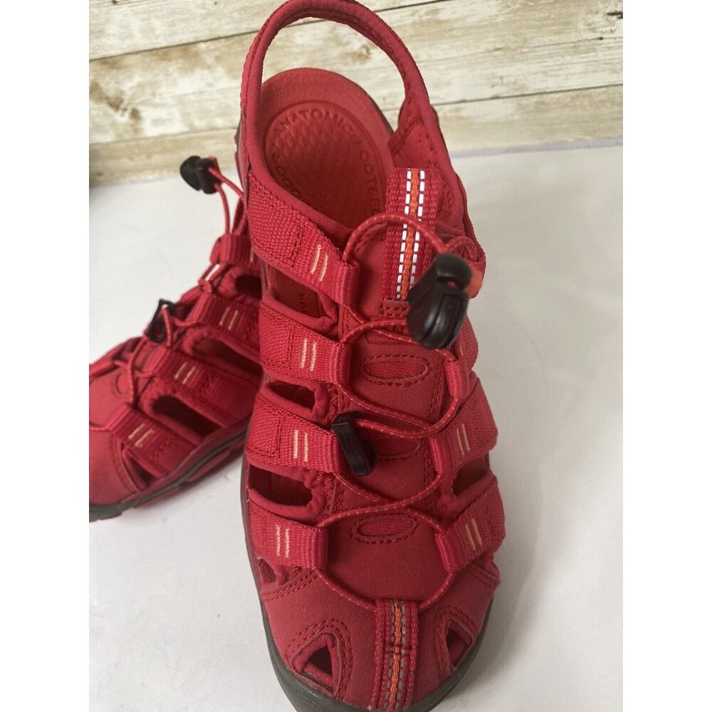 Keen Women’s Clearwater CNX Outdoor Sandals Size 6.5 Barberry / Hot Coral Pink - Picture 2 of 11